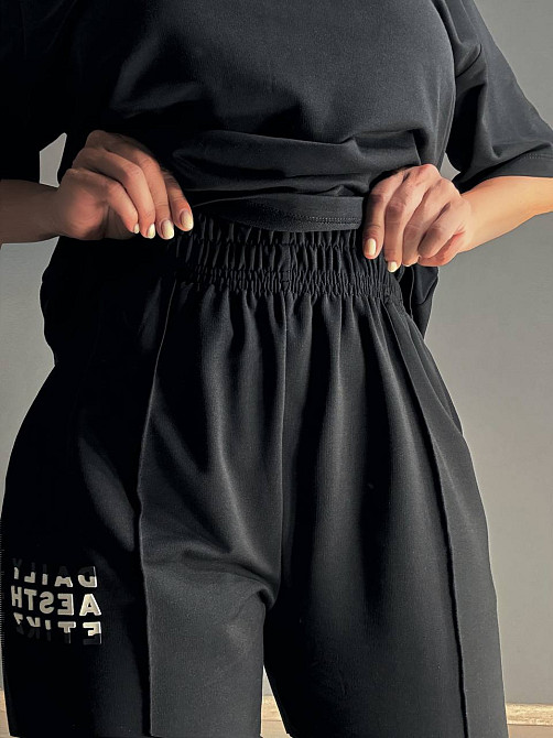 Костюм женский CAPPITONE 101217 оверсайз футболка с брюками с надписью черный, черный, S Киев - изображение 18
