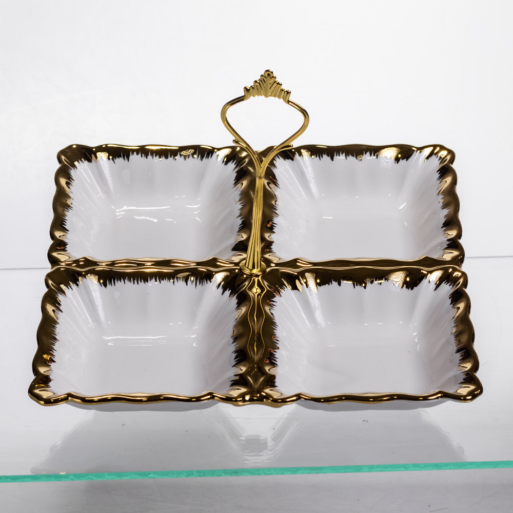 Менажниця порцелянова на 4 секції для закусок тарілка менажниця 22.5×22.5×3 (см) менажниця з ручкою Білий з золотом LC-BYL-101 Коломия - фото 1