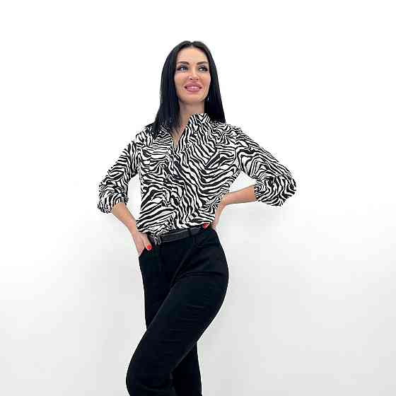 Жіноча блуза з принтом "Desert" оптом | Норма і батал | Розпродаж моделі Білий, 50-52 Київ