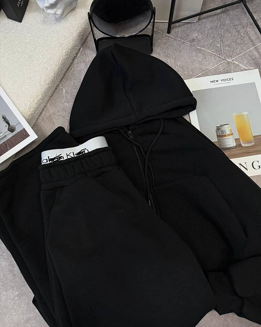 Жіночий утеплений костюм для прогулянок у спортивному стилі тринитка на флісі Чорний, 46/48 Одеса - фото 3