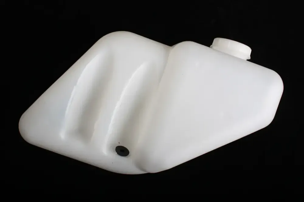 Бачок омывателя 2108 нов. обр. 1 горл. под 1 моторчик Пластик с крышкой Винница - изображение 1