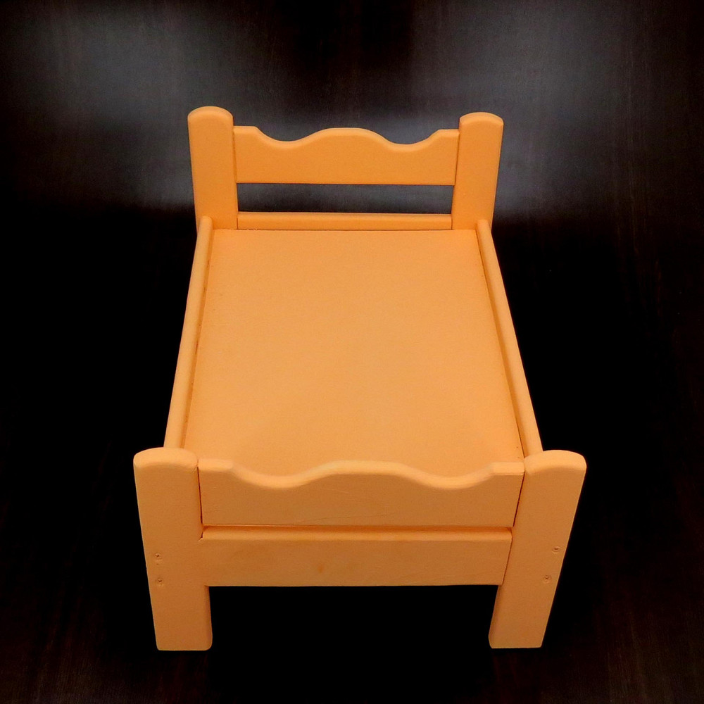 Кровать для кукол 