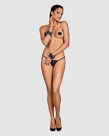 Широкие наручники с блестками и цепью Obsessive A747 cuffs, черно-серебряные Sex Aura Киев