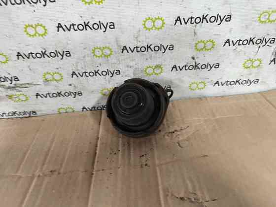 Кришка горловини паливного бака VW T5 2003-2015 Ковель