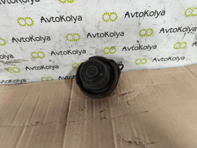 Кришка горловини паливного бака VW T5 2003-2015 Ковель - фото 2