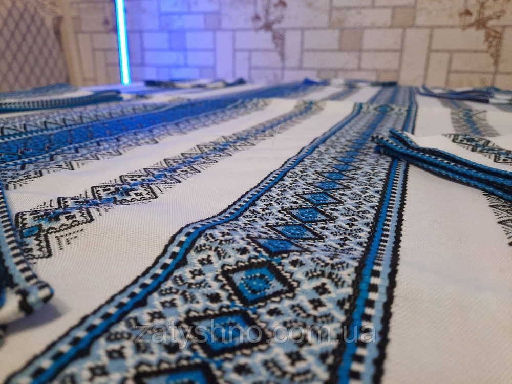 Вышитая скатерть синяя с салфетками Киев - изображение 6