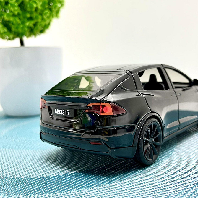 Машина Автосвіт Tesla Model X інерційна відчиняються двері капот багажник 17см Чорний (AP-2004) Чернігів - фото 3