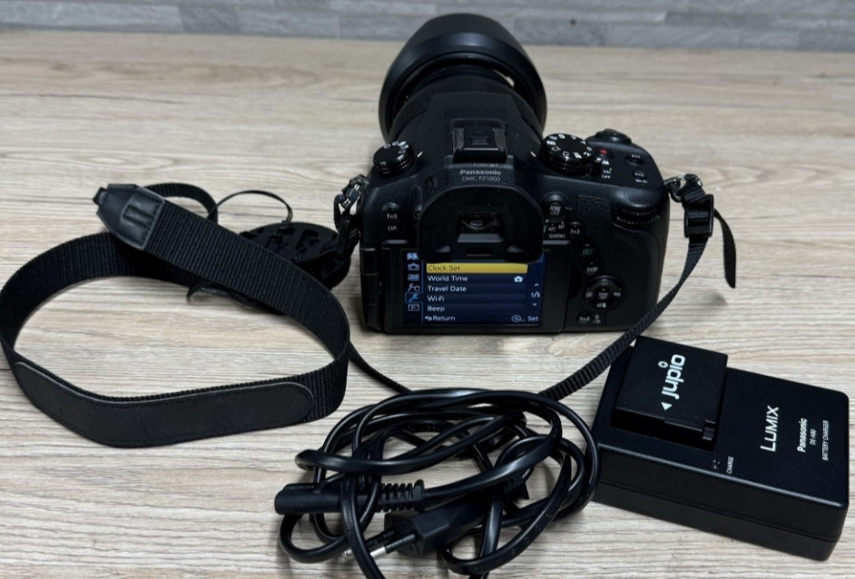 Фотоаппарат Panasonic Lumix DMC- FZ1000 Объектив 25-400mm Киев - изображение 8