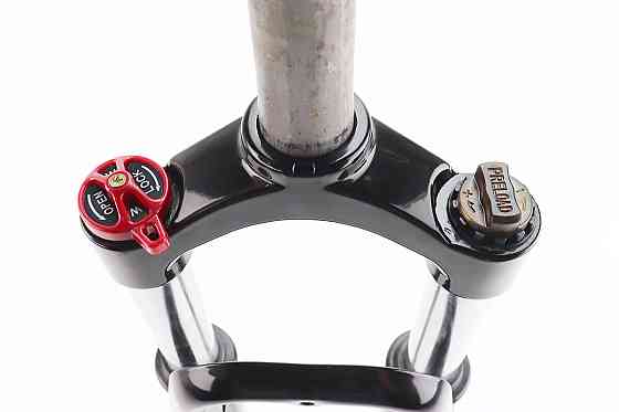 Вилка 26 "амортизаційна, без різьби 1-1/8" (28,6мм), шток 260мм, з ходом 75мм, Disk-brake, M Lockout, чорна LJ-644 Київ