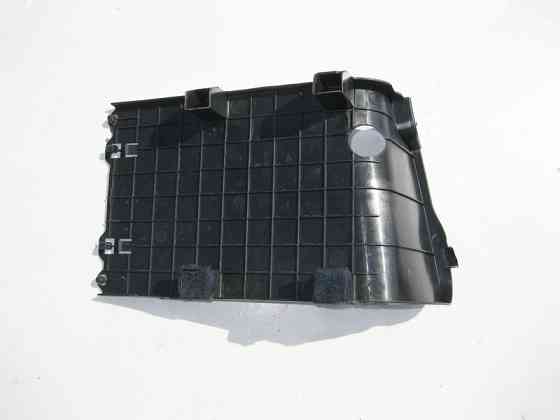 Mercedes-Benz  A2218211036 Кришка кабельного каналу на задній правій колісній арці S-Class W221 Одесса