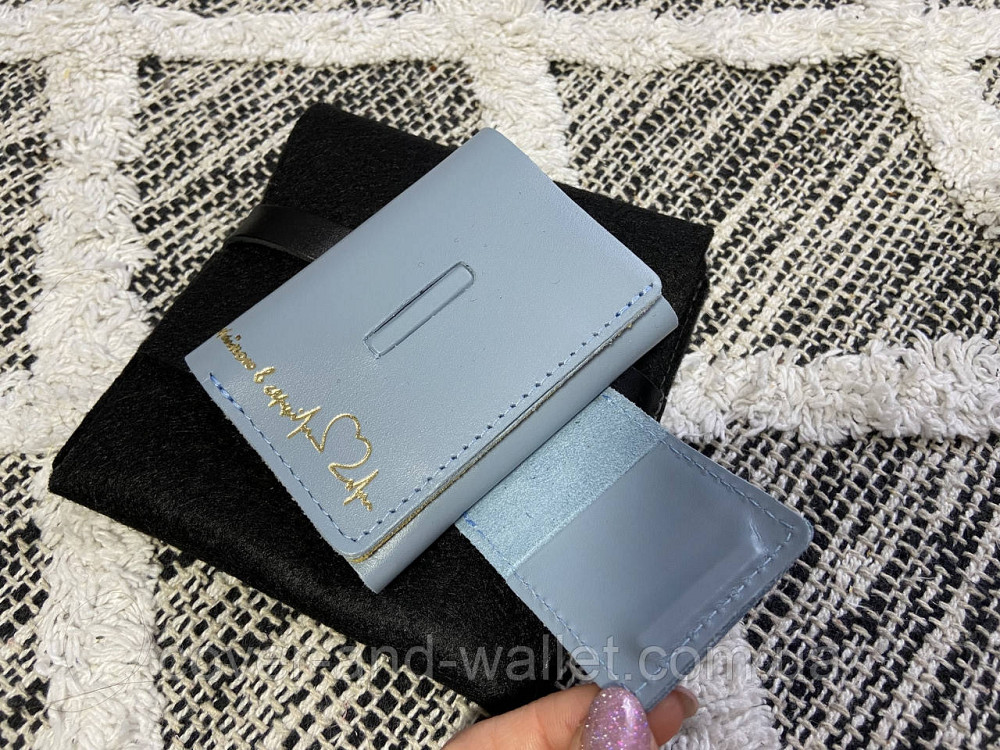 Жіночий маленький жовто-блакитний гаманець на магнітах із тисненням З Україною в серці Grande Pelle Київ - фото 10