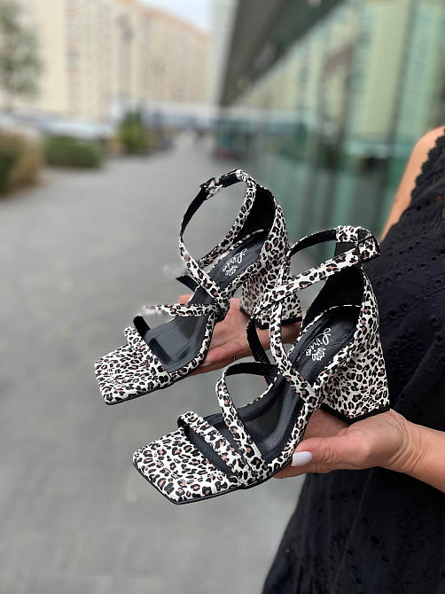 LIRIO Босоніжки жіночі шкіряні літні на підборах леопардові відкриті LIRIO L0195 5526 / Стильні Коломыя - изображение 6