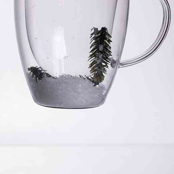 Yiwu Чашка скляна з подвійними стінками з новорічним декором гілочка з ялинки 350 мл 64486-44 Коломыя