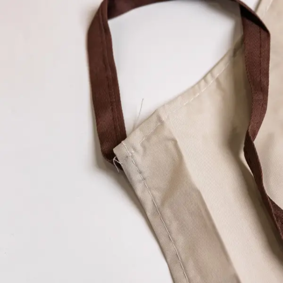 Фартух кухонний з поліестеру 68*75 см водонепроникний бежевий 529-1BE Коломия