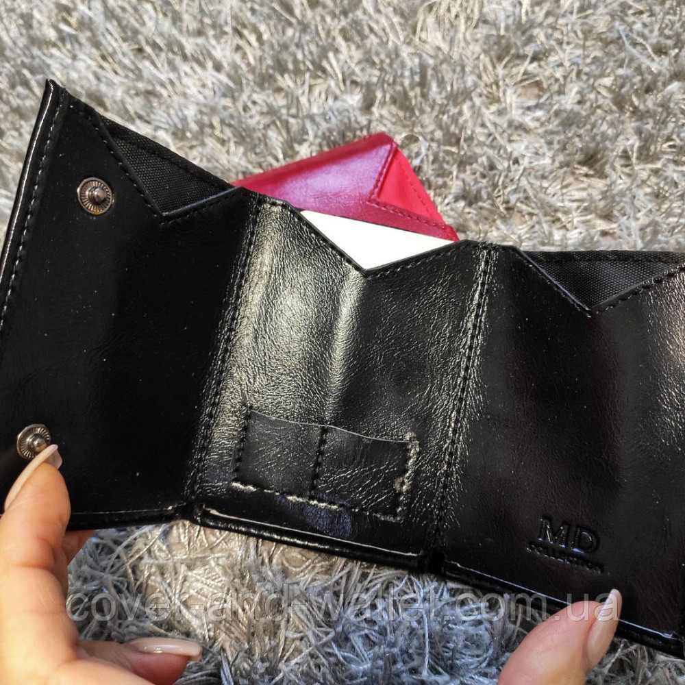 Компактний гаманець чорного кольору в три складання MD 610 Київ - фото 4