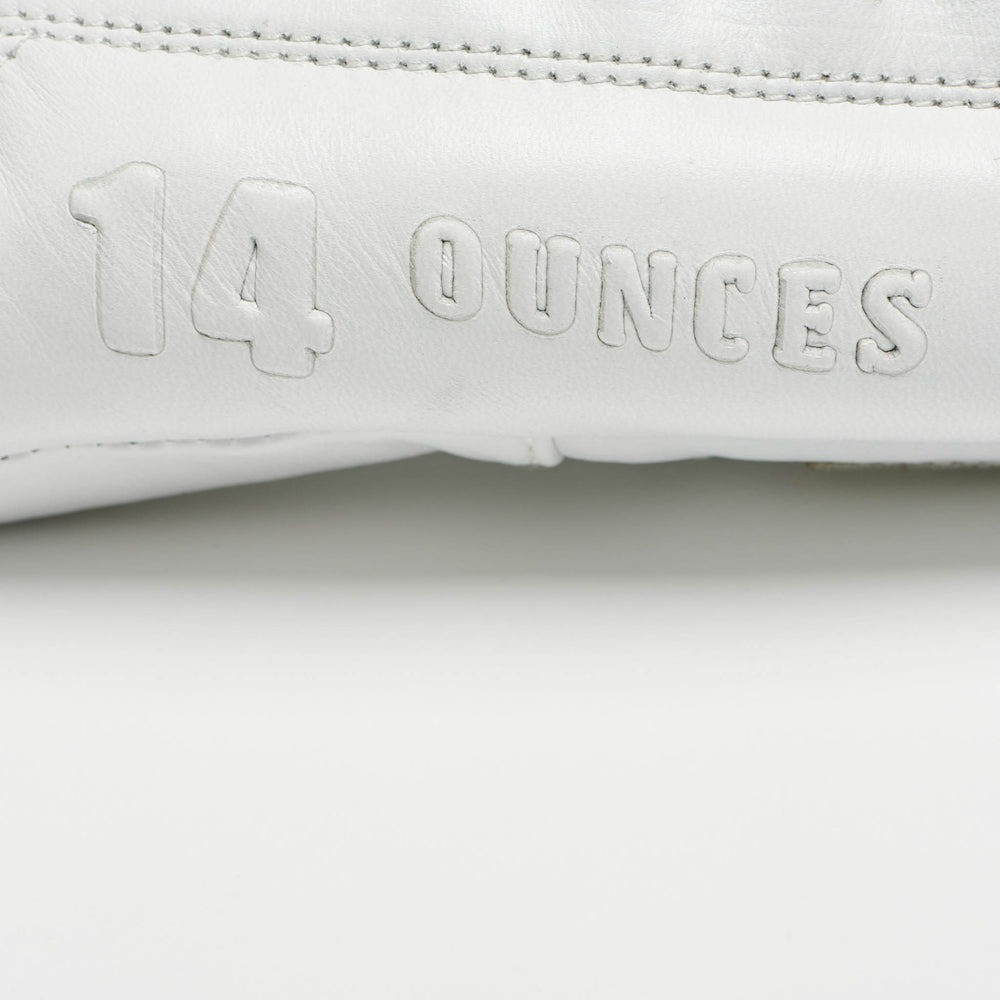 Боксерські рукавиці Leone GN111 THE GREATEST White 12 унцій (бинти 4 м. в комплекті) Кам'янське - фото 8