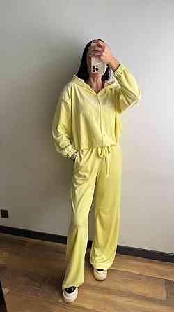 Женский стильный костюм тройка: кофта топ и штаны велюр плюш Лимонный, 42/44 Одесса