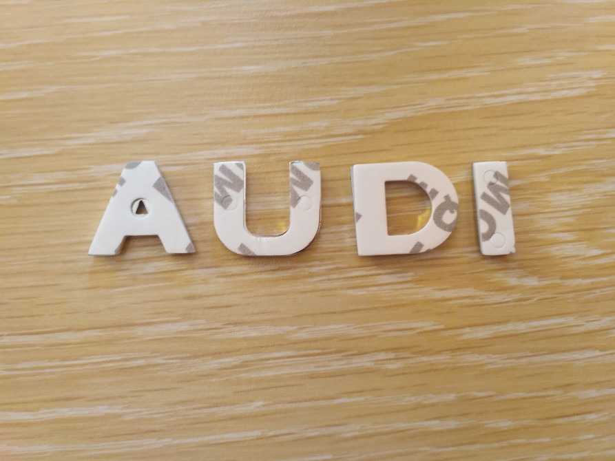 Металеві літери Audi Ауді на кузов авто не іржа Київ - фото 8