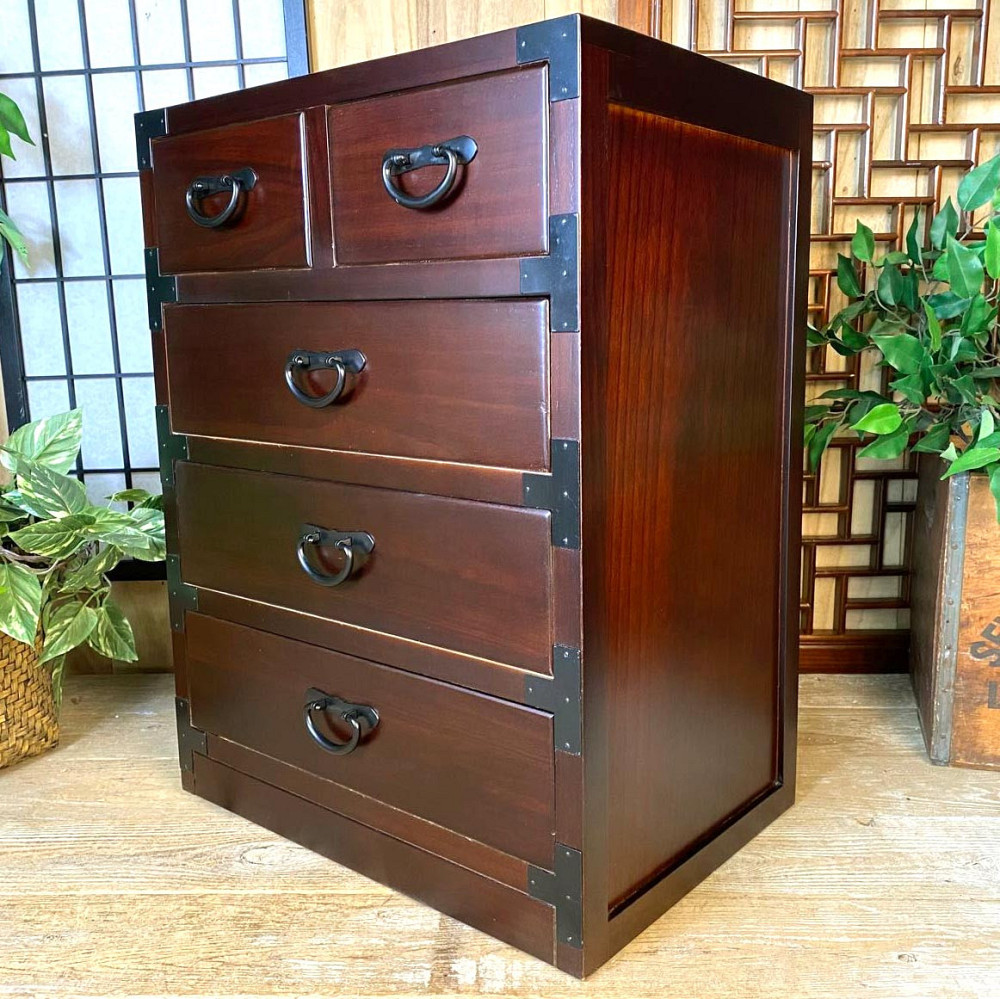 Комод тансу 