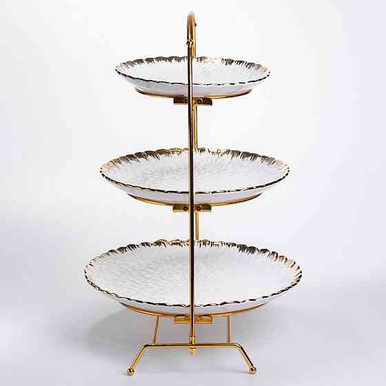 Фруктовниця на 3 яруси фуршетна стійка для закусок 29×25×20 (см) цукерка Білий із золотом YZH-009 Київ
