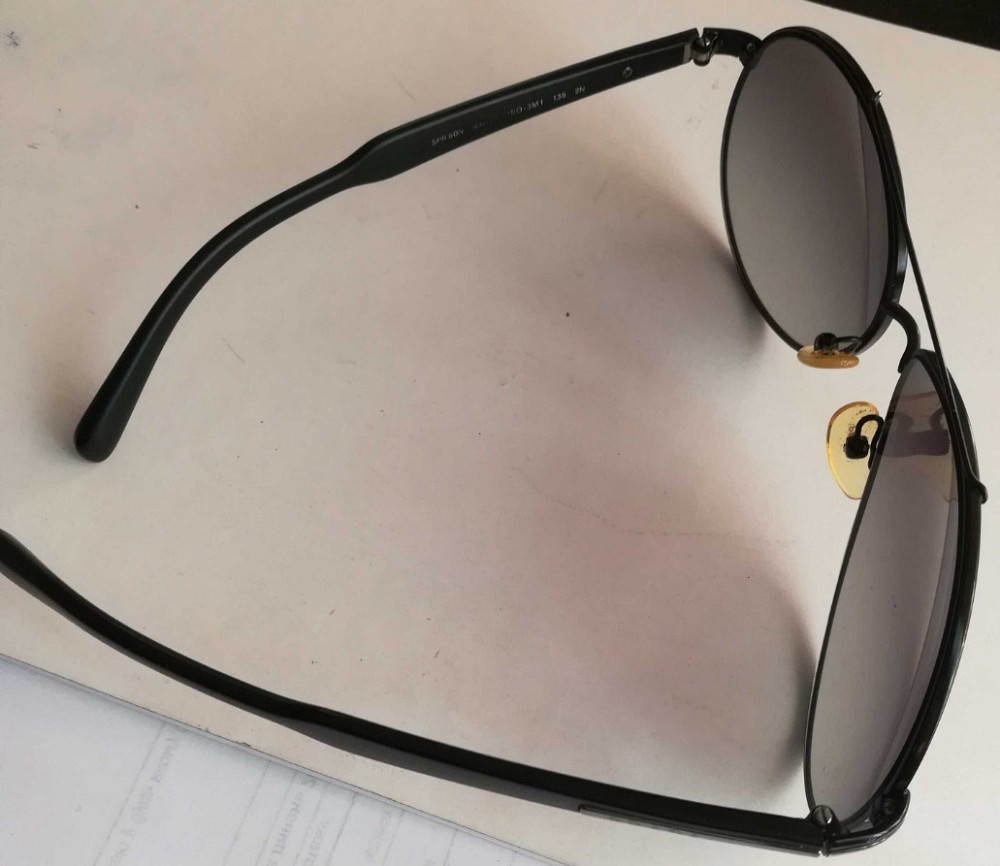 Брендовые, оригинальные, солнцезащитные очки 