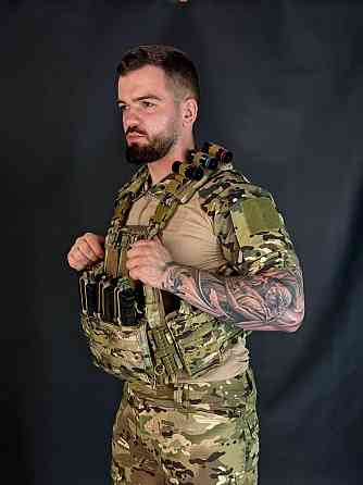 Тактична плитоноска мультикам Yakeda з підсумками тактична плитоноска бронежилет на системмі моллі   WAR Львів