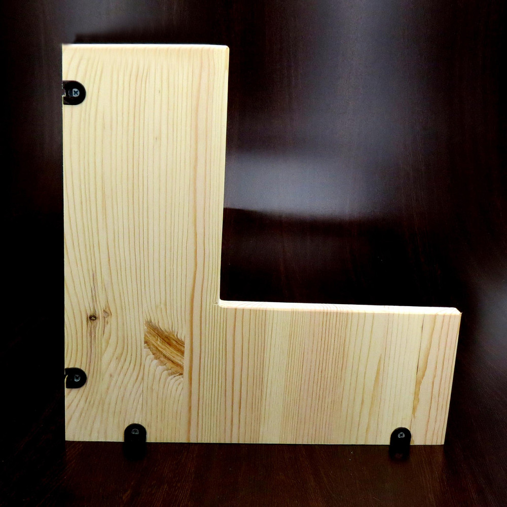 Угловая настенная полка 