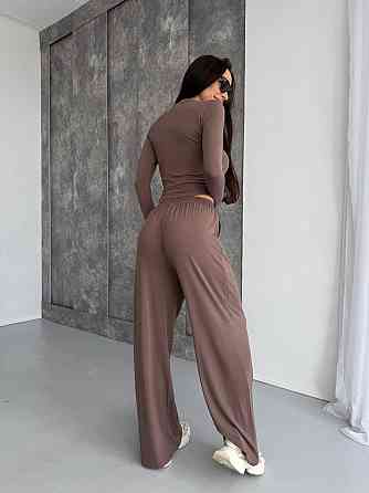 Женский стильный базовый костюм из мягкой эластичной ткани. Мокко, 42/44 Одесса