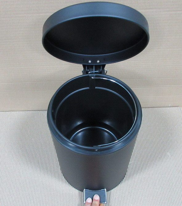 Відро для сміття кругле Zerix Solo-TC0105 Black 5 л колір чорний (ZX5898) ( 27836 ) Харьков - изображение 10