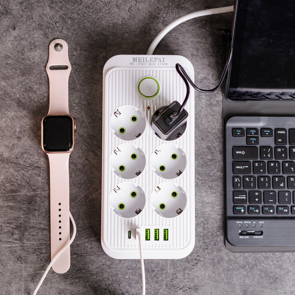 Yiwu Мережевий фільтр 3 м подовжувач F06U на 6 розеток 4 USB 1 Type-C та кнопкою відключення Бі Коломия - фото 2