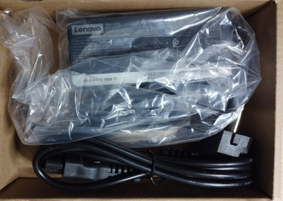 Зарядное устройство Lenovo USB Type-c 65вт. Новое. Киев - изображение 1