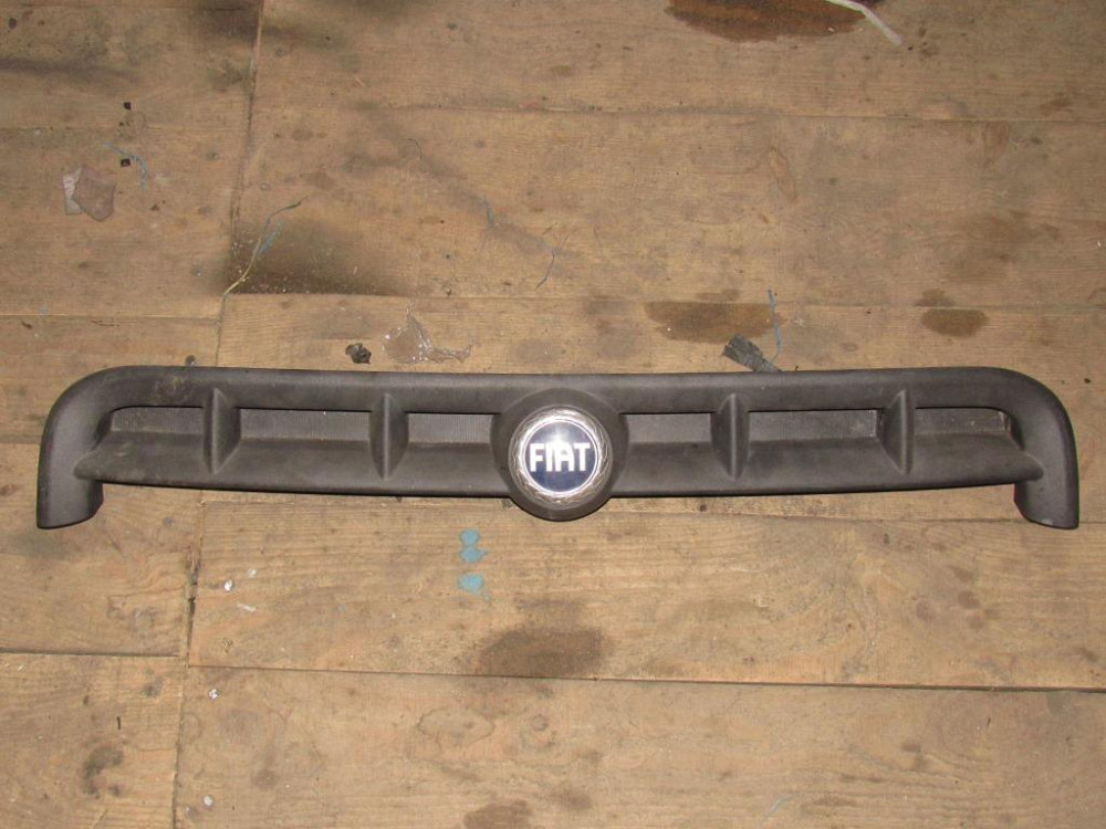 Решітка бампера Fiat Doblo 2001-2005 Ковель - фото 1