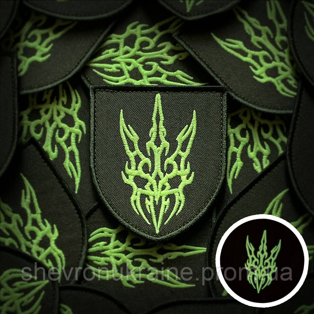 Шеврон что светиться САУРОН (Форма щит. На липучке) Размер 8x7см Киев - изображение 1