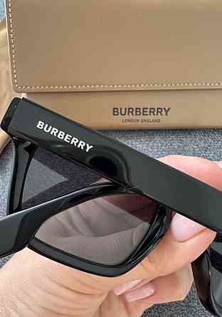 Burberry окуляри брендові сонцезахисні. Киев