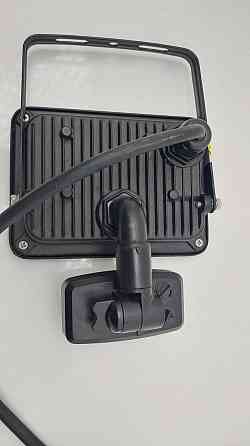 Cвітлодіодний прожектор із датчиком руху HORNBACH 3520A-2E (товар вживаний) Луцк