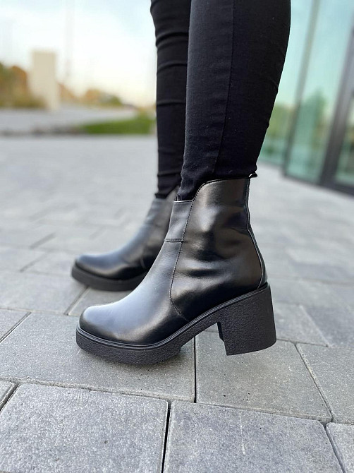 Жіночі туфлі D and V чорні натуральна шкіра зима висота 12см каблук 7см (2513) 38р.40р. Коломия - фото 3