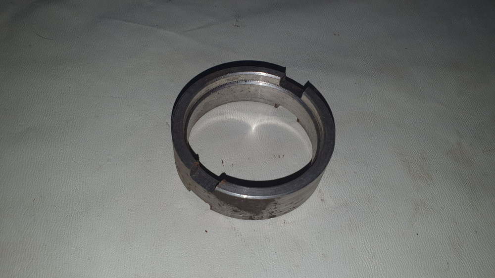 Втулка вала первичного раздаточной коробки Т-150. 151.37.321. Харьков - изображение 1