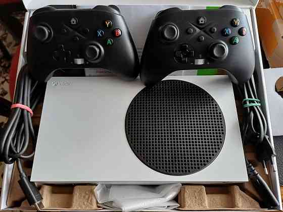 Ігрова консоль приставка xbox series s два геймпади контролери. Харків