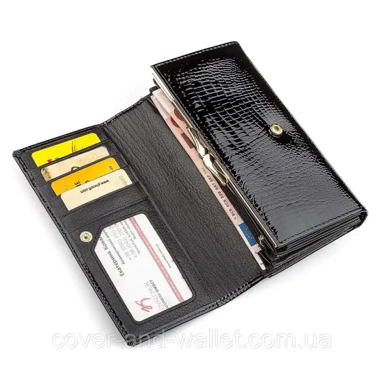 Женский лаковый кошелек с блоком для карточек черного цвета ST Leather Киев