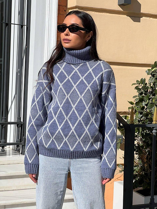 Жіночий модний триколірний светр орнамент із високогірловиною. 42-56р Київ - фото 9