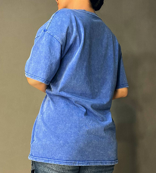 Футболка жіноча YIGOU 74 тай дай оверсайз з принтом собака, синій, one size Київ - фото 14