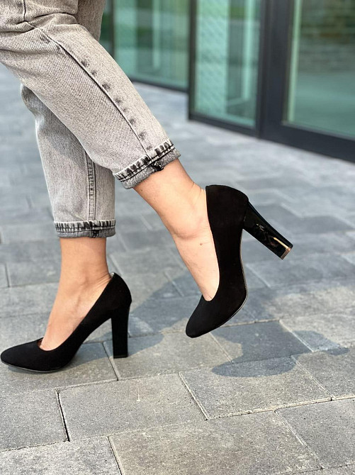 Туфлі жіночі D and V чорні замша натуральна висота каблука 9 см (2247) Коломия - фото 3