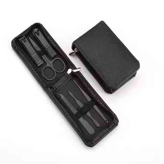 Набор инструментов для маникюра и педикюра дорожный набор ножницы,пинцет,пилочка 6 шт в кейсе цвет черный Каменец-Подольский