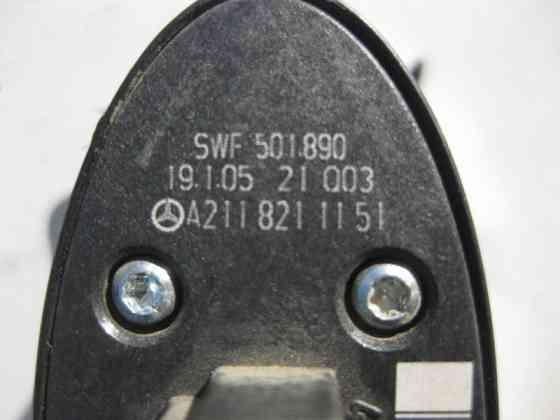 Mercedes-Benz  A2118211151 7167 Кнопка відкриття багажника на дверях водія з хром ободом E-Class W211 Одеса