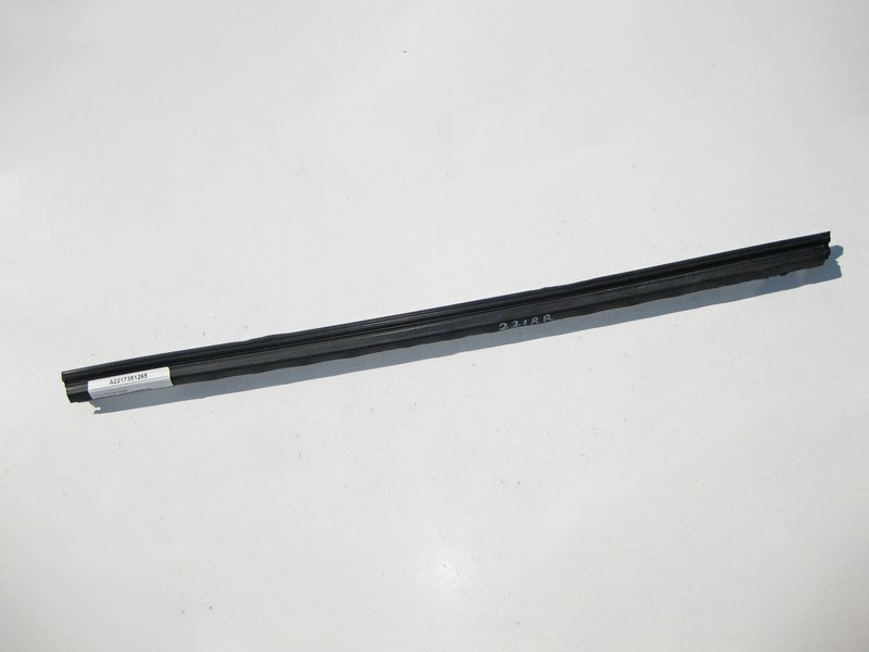 Mercedes-Benz  A2217351265 Ущільнювальна планка заднього правого скла внутрішня S-Class W221 long Одеса - фото 2