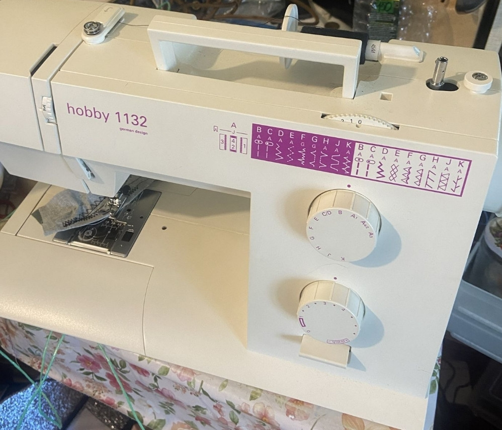 Німецька надійна машинка Прошиє шкіру та котон. Харків - фото 4