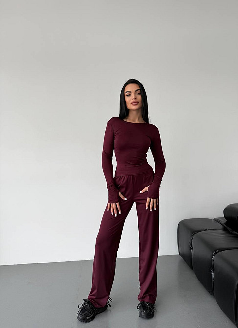 Женский базовый костюм тройка: лонгслив, футболка и штаны микродайвинг Бордо Одесса - изображение 1