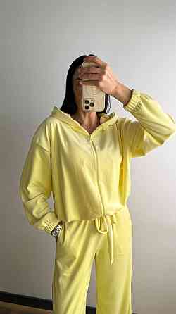 Женский стильный костюм тройка: кофта топ и штаны велюр плюш Лимонный, 44/46 Одесса