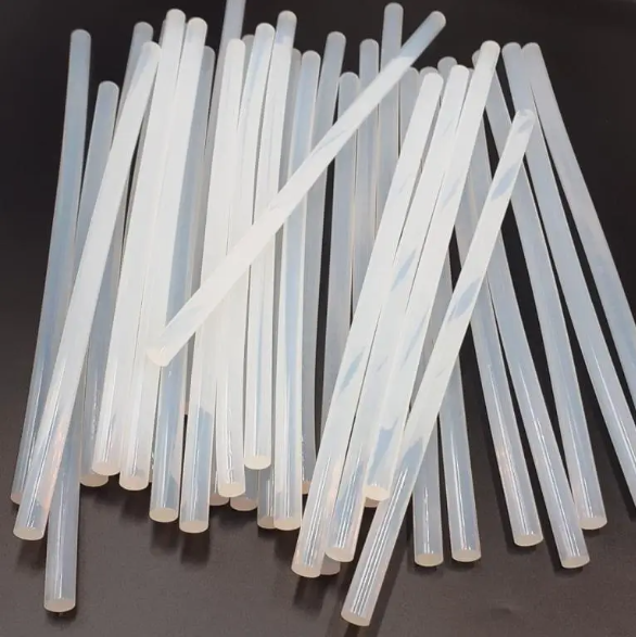 Клей силиконовый в стержнях для термопистолета 