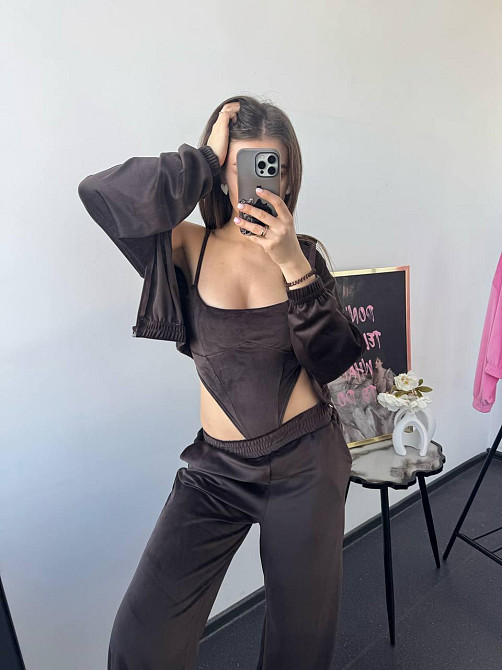 Женский стильный привлекательный велюровый костюм Шоколад, 44/46 Одесса - изображение 1